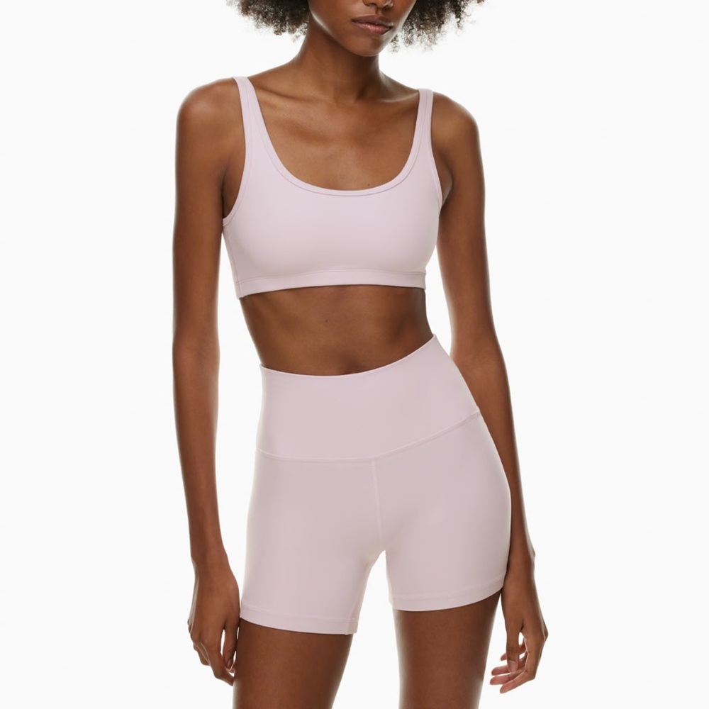 Aritzia sports bra